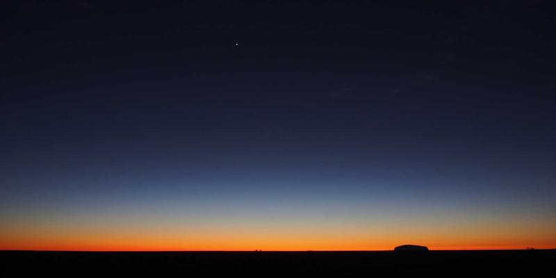 揭秘专业视频制作团队高效协作:从制片、导演到后期的角色分工全解析