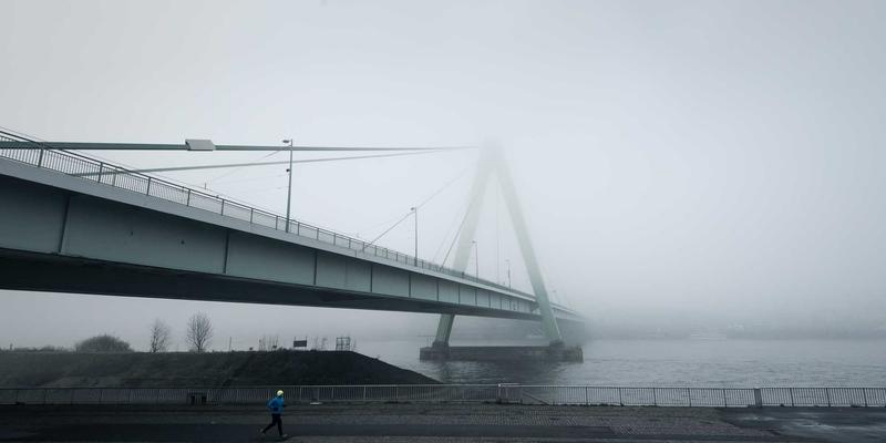 短视频声音设计全解析：从环境音采集到混音，用易得视频打造影院级音频体验