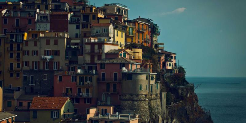 视频制作避坑指南:版权、肖像权与合同签订三大雷区全解析